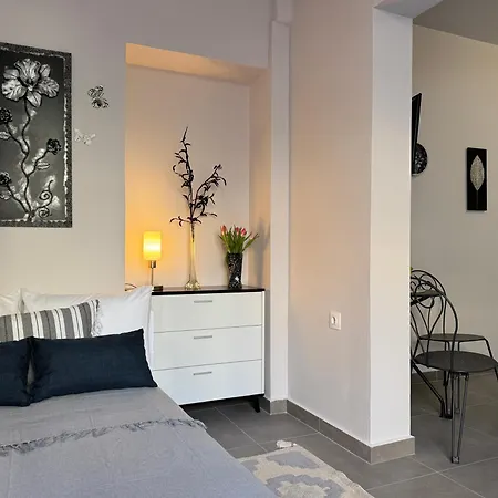 Celine By Stella Apartment