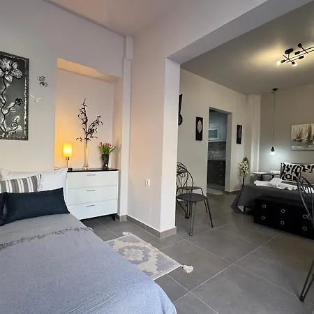 Celine By Stella * Limenas (Thasos)