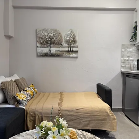 Celine By Stella * Limenas (Thasos)